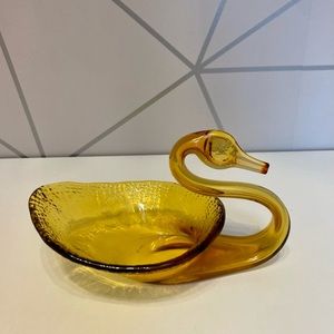 Vintage Viking Flat Head Swan Bowl #7271 MCM Candy Dish 7 1/2" Amber